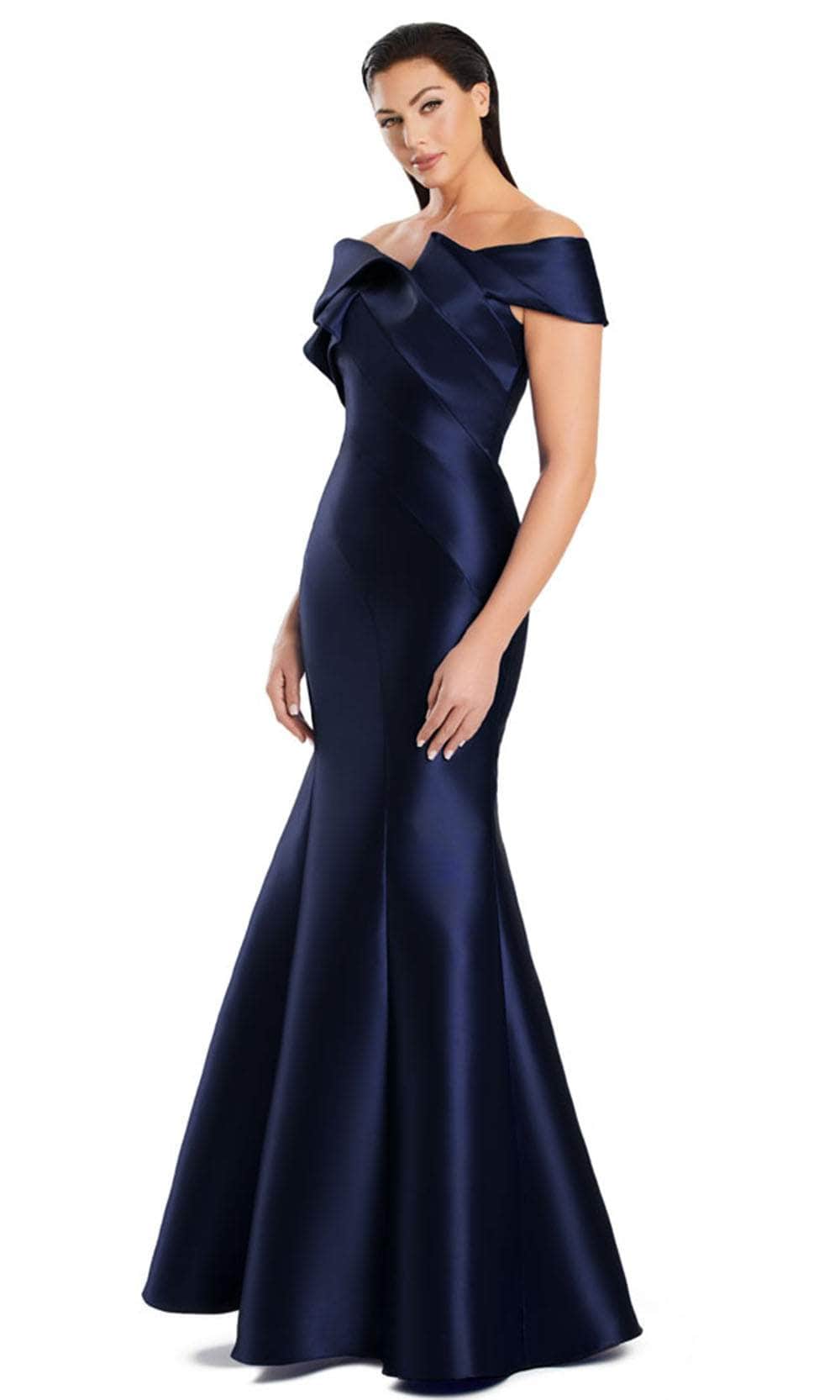 EVENING GOWN 3079