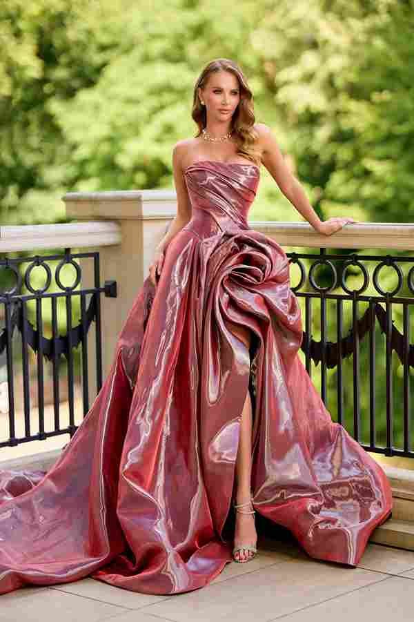 EVENING GOWN 2376